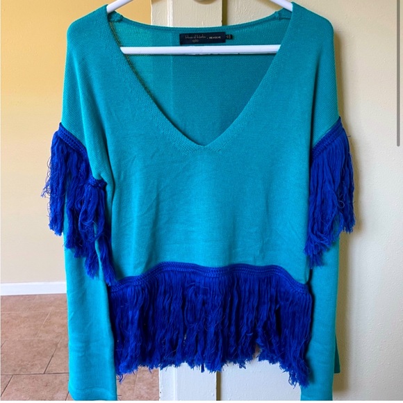 House of Harlow 1960 x REVOLVE fringe Beautiful and unique v-neck sweater size S - Picture 2 of 3